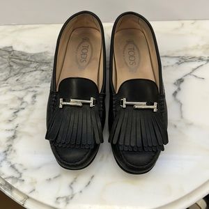TOD’S GOMMINO FRINGE double T LOAFERS SZ40 women’s black